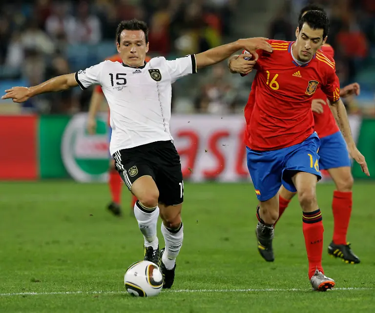South-Africa-Soccer-WCup-Germany-Spain-WCUP160-jpg4330229569699912187