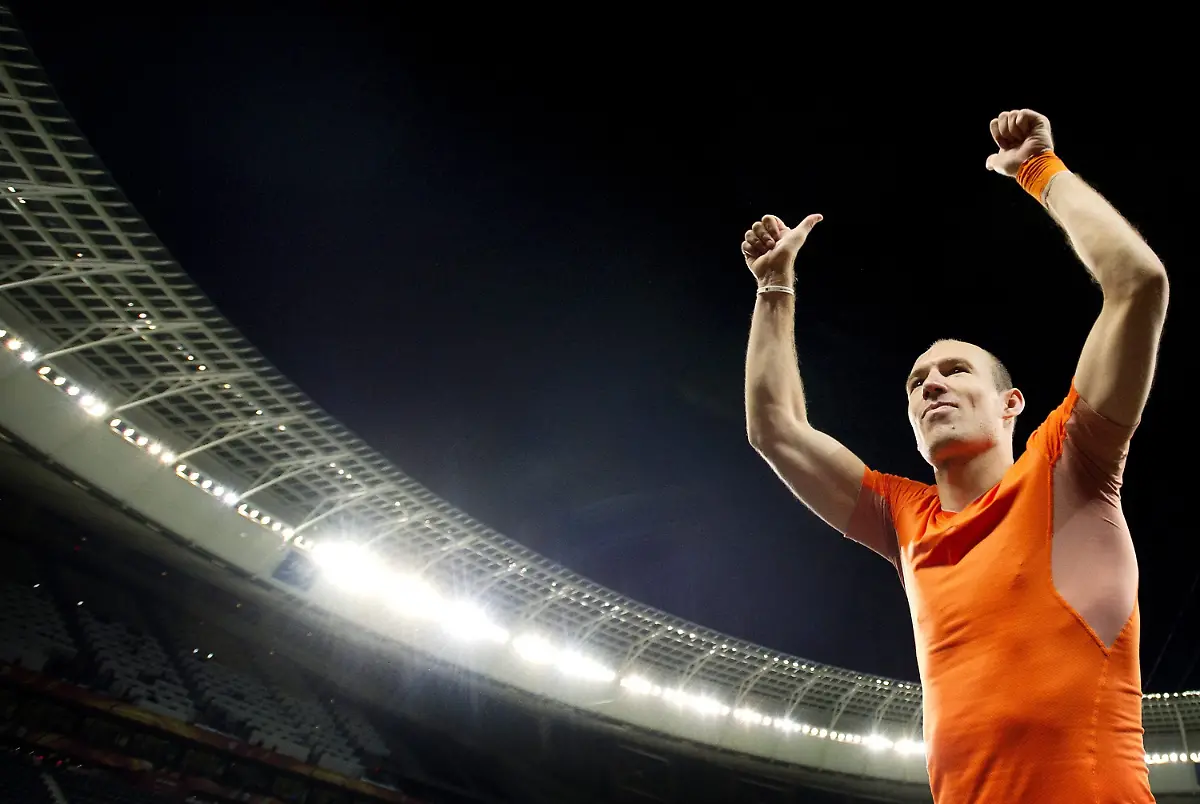 2rzz3543-jpg399442339872564226