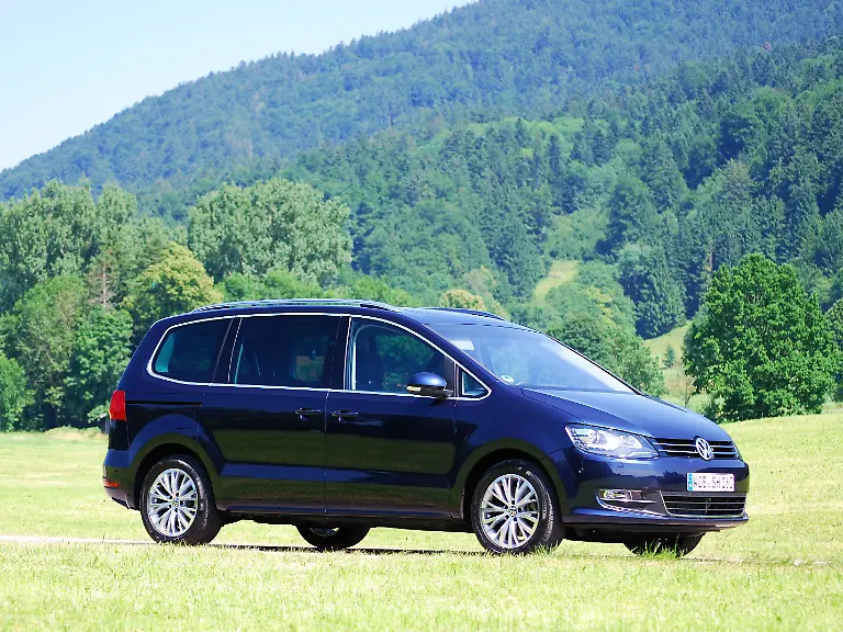 VW-Sharan-2010-07-04-13-32-42-1