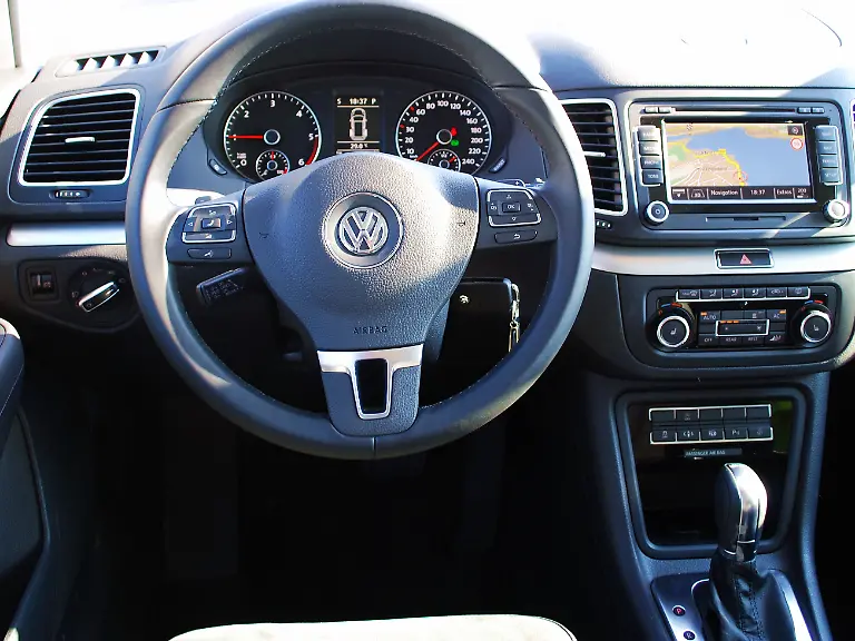 VW-Sharan-2010-07-04-13-32-57-3