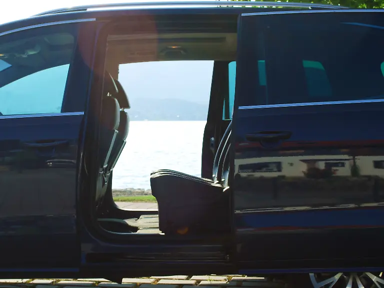 VW-Sharan-2010-07-04-13-32-55-1