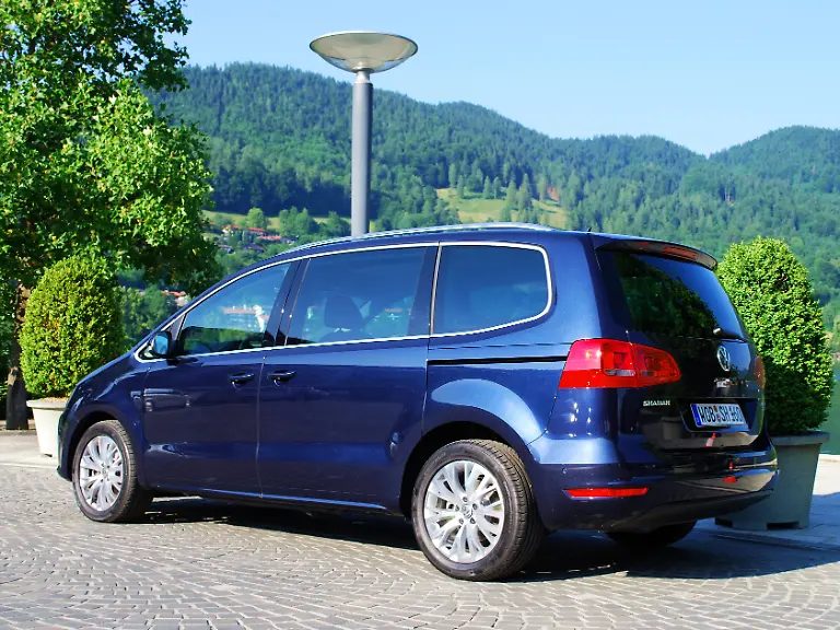 VW-Sharan-2010-07-04-13-32-52-1