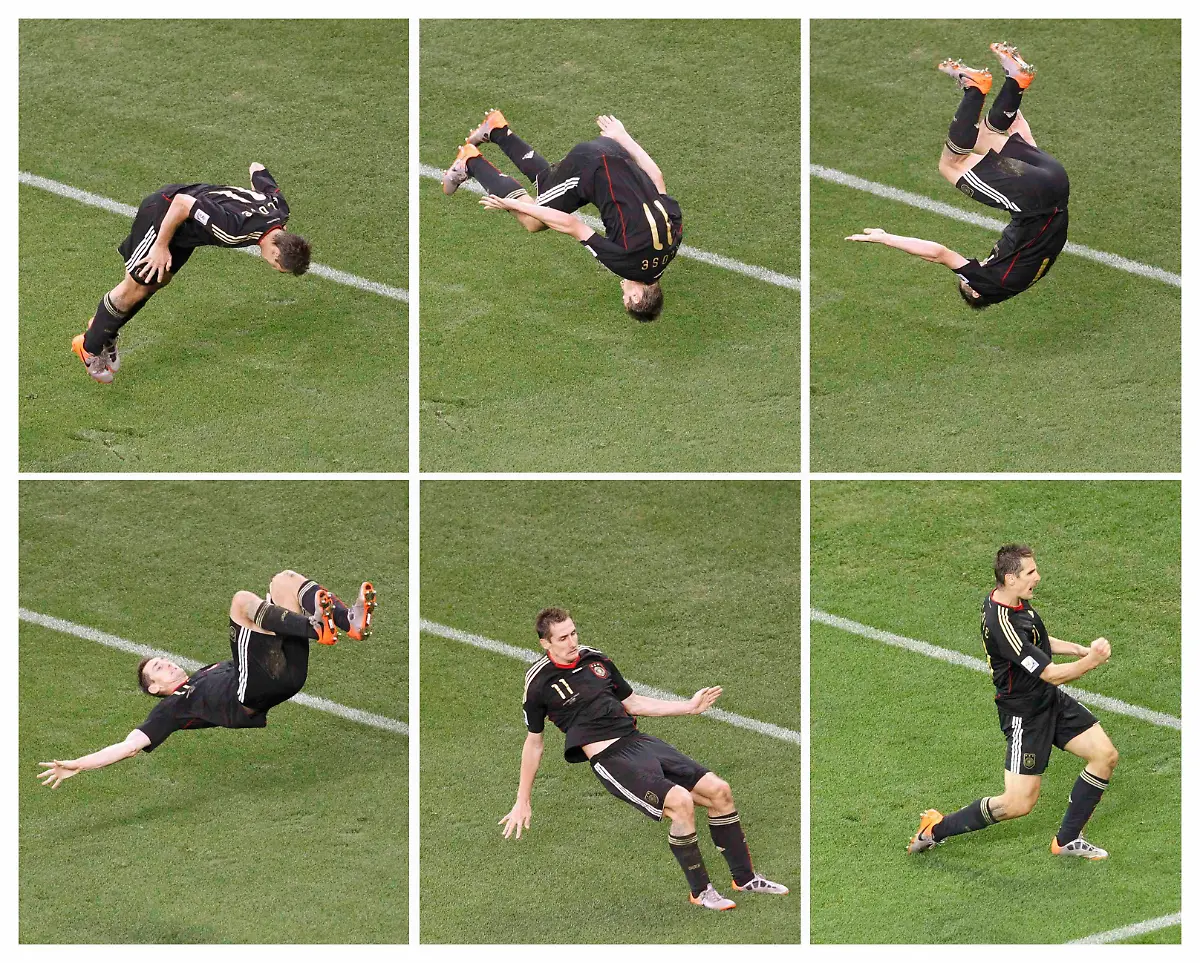 2010-07-03T165142Z-01-WCP543-RTRMDNP-3-SOCCER-WORLD-JPG4989854106070274206