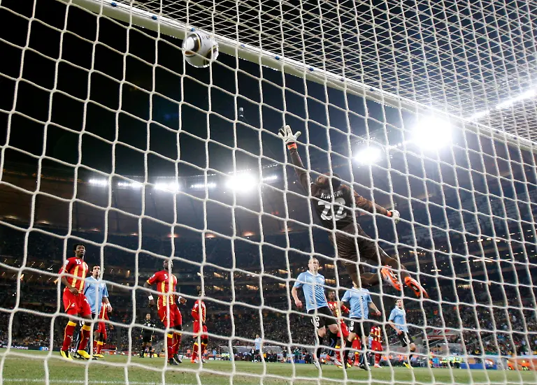 South-Africa-Soccer-WCup-Uruguay-Ghana-WCUP618-jpg1044384104788834630