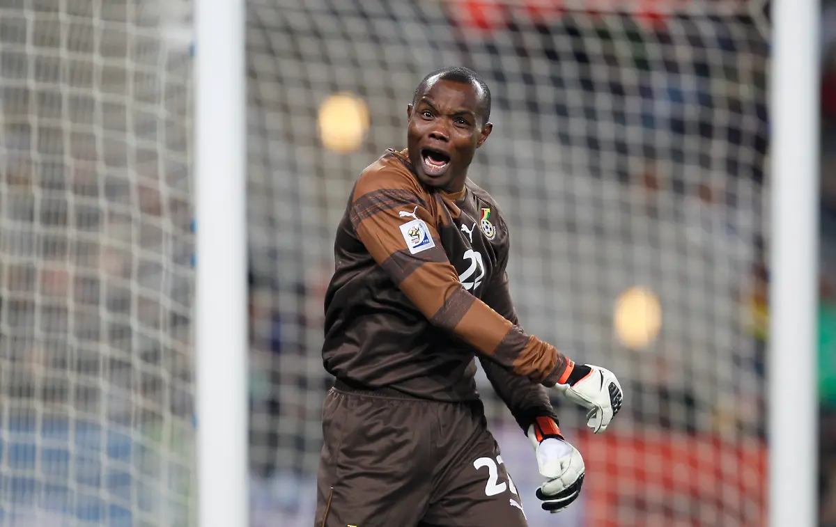 2010-07-02T185834Z-01-WCB136-RTRMDNP-3-SOCCER-WORLD-JPG7544440205365072168