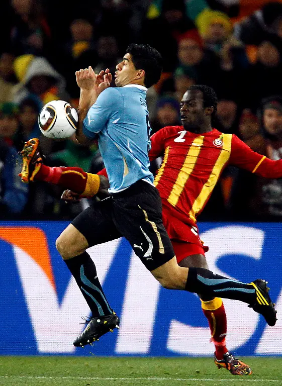 2010-07-02T203704Z-01-WCB468-RTRMDNP-3-SOCCER-WORLD-JPG6004838299202298859