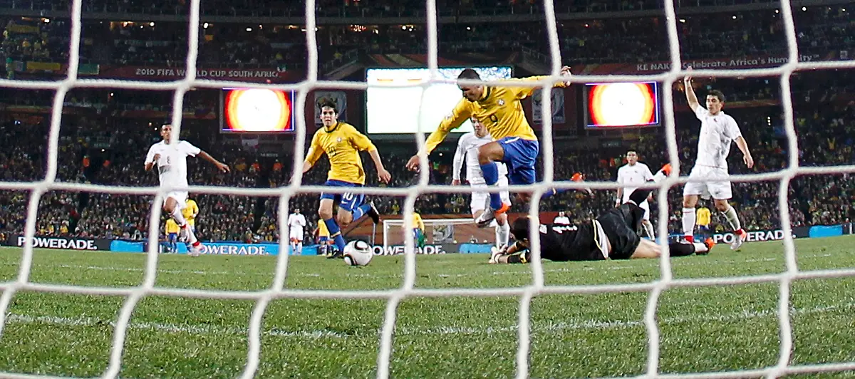 2010-06-28T193224Z-01-WCB172-RTRMDNP-3-SOCCER-WORLD-JPG6807842193698410326