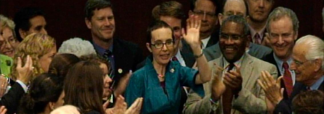 Rührender Moment: Giffords kehrt ins Abgeordnetenhaus zurück.