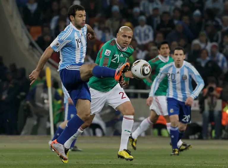 2010-06-27T185330Z-01-WCB144-RTRMDNP-3-SOCCER-WORLD-JPG8459483528840577452