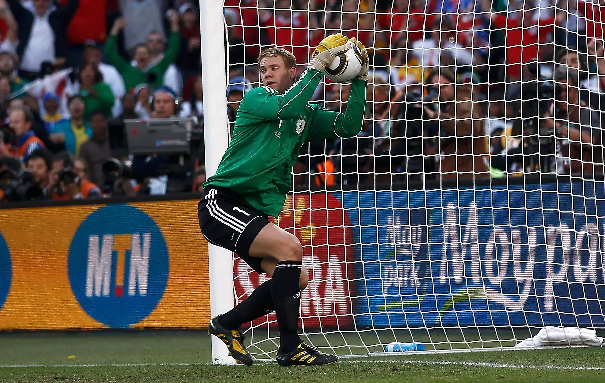 2010-06-27T150730Z-01-WCA506-RTRMDNP-3-SOCCER-WORLD-JPG883292866825383407