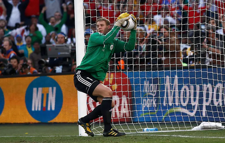 2010-06-27T150730Z-01-WCA506-RTRMDNP-3-SOCCER-WORLD-JPG883292866825383407