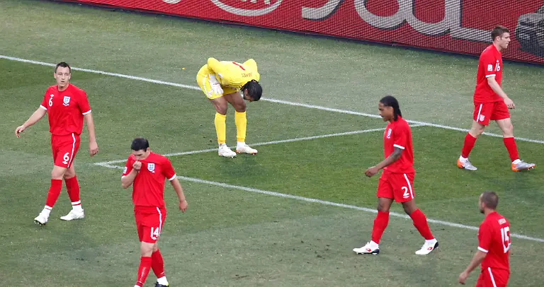 2010-06-27T143650Z-01-WCP314-RTRMDNP-3-SOCCER-WORLD-JPG3663466969798476498