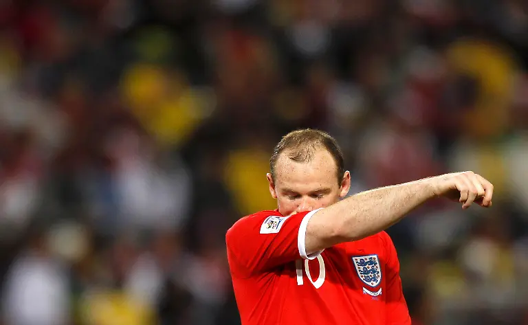 2010-06-27T154525Z-01-CLH53-RTRMDNP-3-SOCCER-WORLD-JPG3607838371520847101