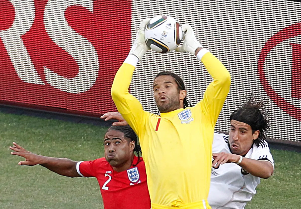 2010-06-27T141831Z-01-WCP307-RTRMDNP-3-SOCCER-WORLD-JPG741893228551801472