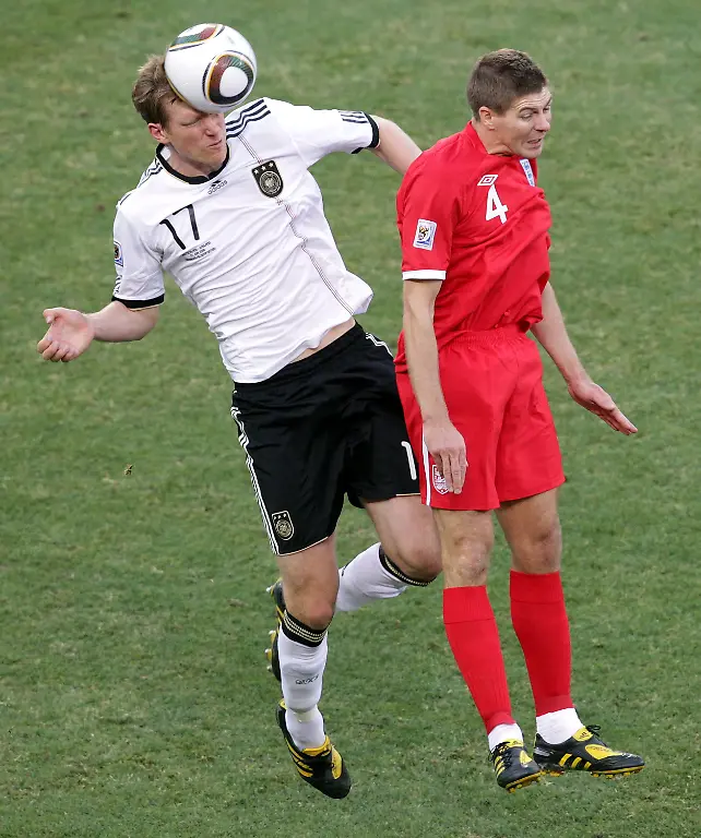 2rt50948-jpg1972552127306991996