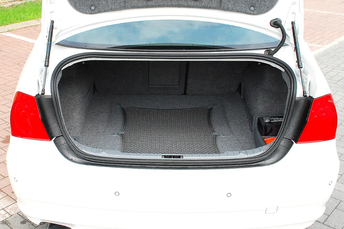 BMW-320d-ED-24-05-2010-13-04-27