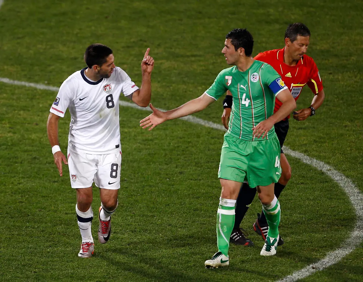 2010-06-23T154240Z-01-WCA364-RTRMDNP-3-SOCCER-WORLD-JPG6208243740948673988