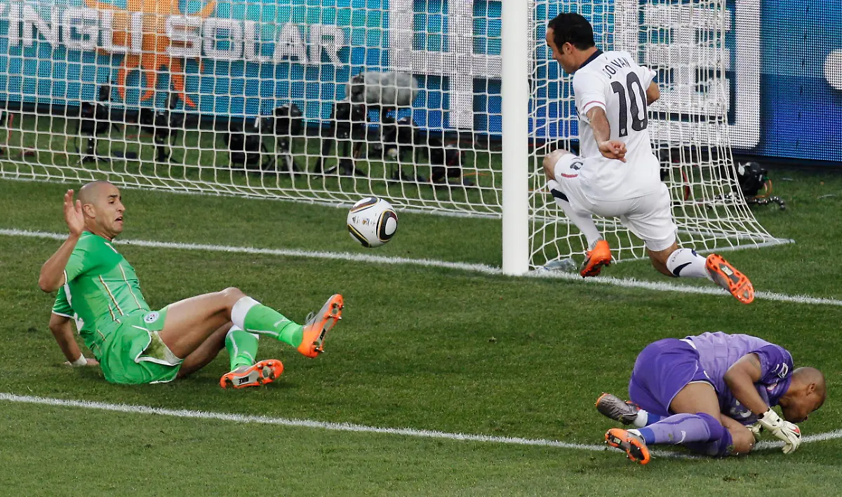 South-Africa-Soccer-WCup-US-Algeria-WCUP231-jpg6216390628583525083