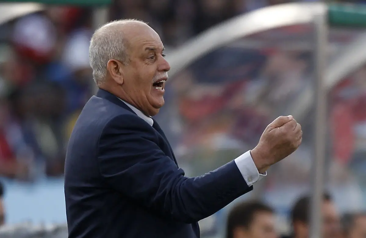 2010-06-23T145135Z-01-WCP719-RTRMDNP-3-SOCCER-WORLD-JPG8396808373727692693