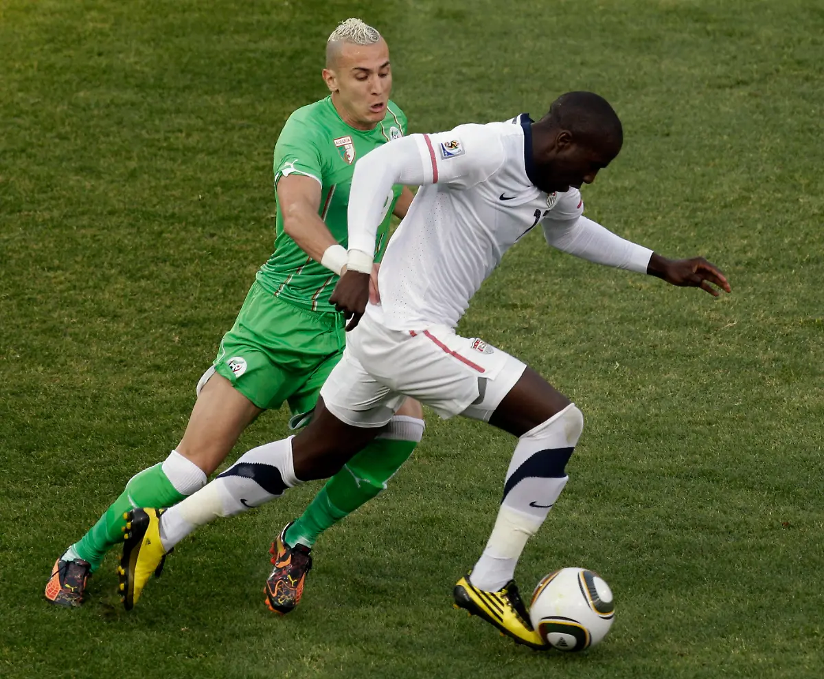 South-Africa-Soccer-WCup-US-Algeria-WCUP161-jpg3690810052453192869