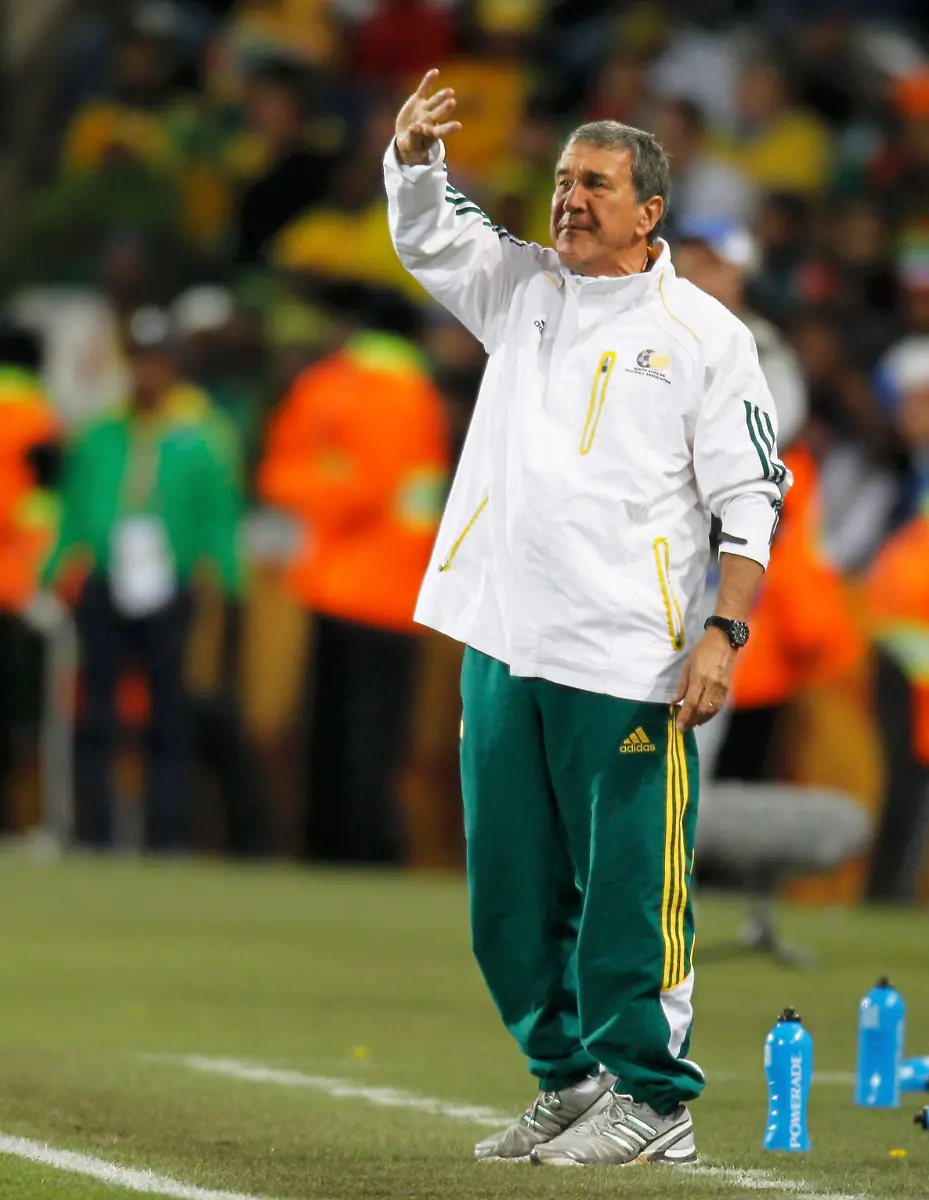 2010-06-22T155326Z-01-WCP654-RTRMDNP-3-SOCCER-WORLD-JPG3281071057369101352