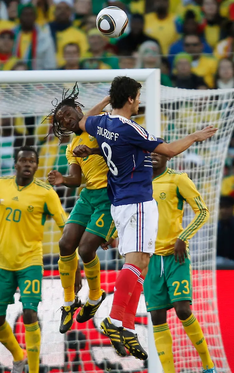 2010-06-22T143207Z-01-WC0521-RTRMDNP-3-SOCCER-WORLD-JPG6167484927202335144