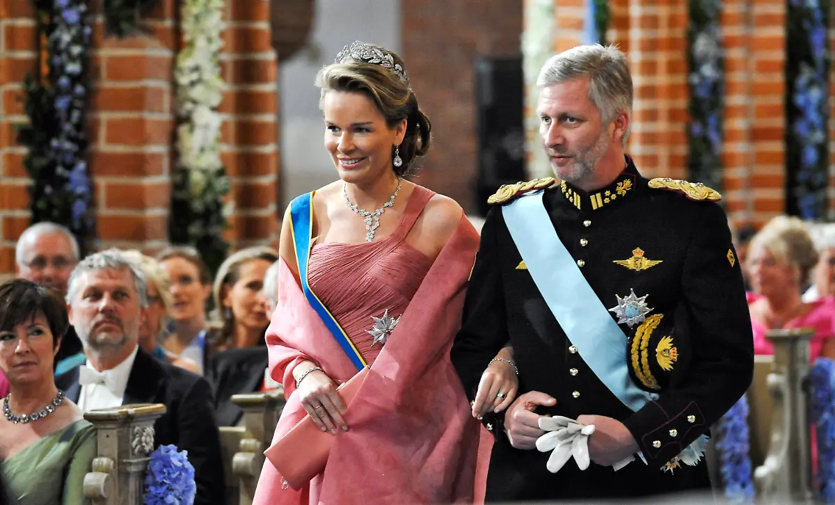 2rnr4935-jpg1270313509159355906