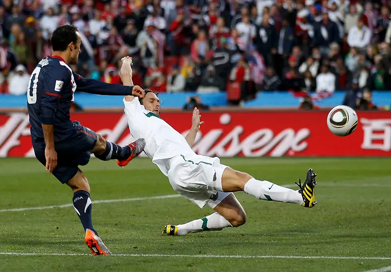 2010-06-18T151416Z-01-WCA292-RTRMDNP-3-SOCCER-WORLD-JPG8114154769709663494