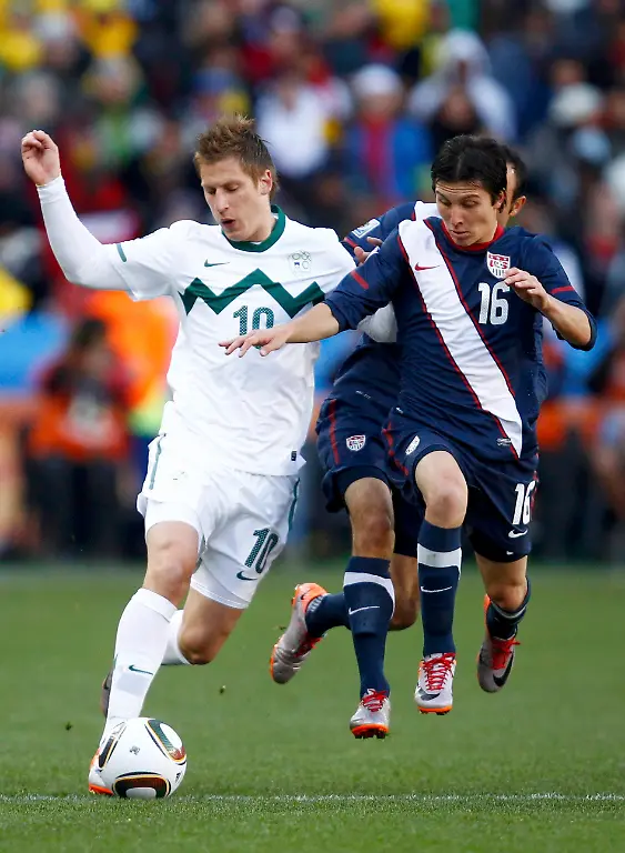 2010-06-18T141738Z-01-WCP514-RTRMDNP-3-SOCCER-WORLD-JPG1183747056776241788