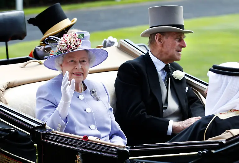 2010-06-17T141447Z-01-LON111-RTRMDNP-3-HORSE-RACING-ASCOT-JPG8538251405394137741