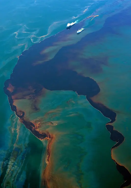 CORRECTION-GULF-OIL-SPILL-LAORS102-jpg7982114441098181260