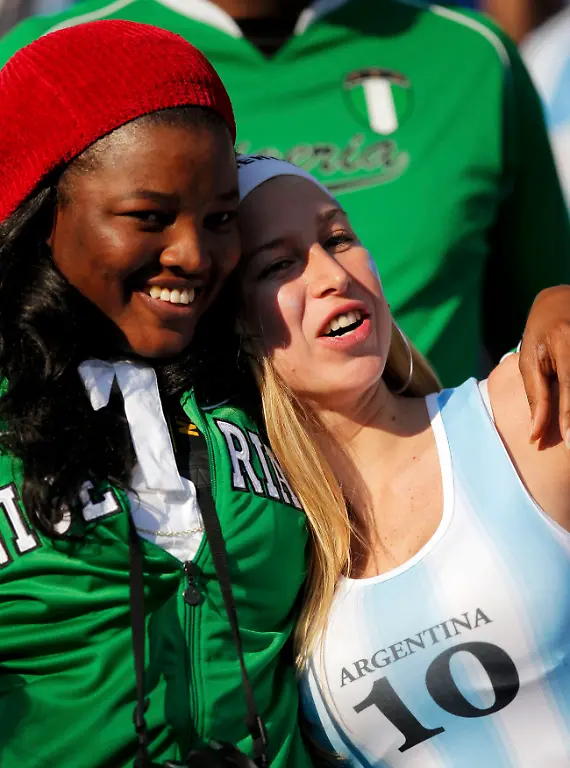 2010-06-12T140557Z-01-WCP716-RTRMDNP-3-SOCCER-WORLD-JPG4514053182565128333