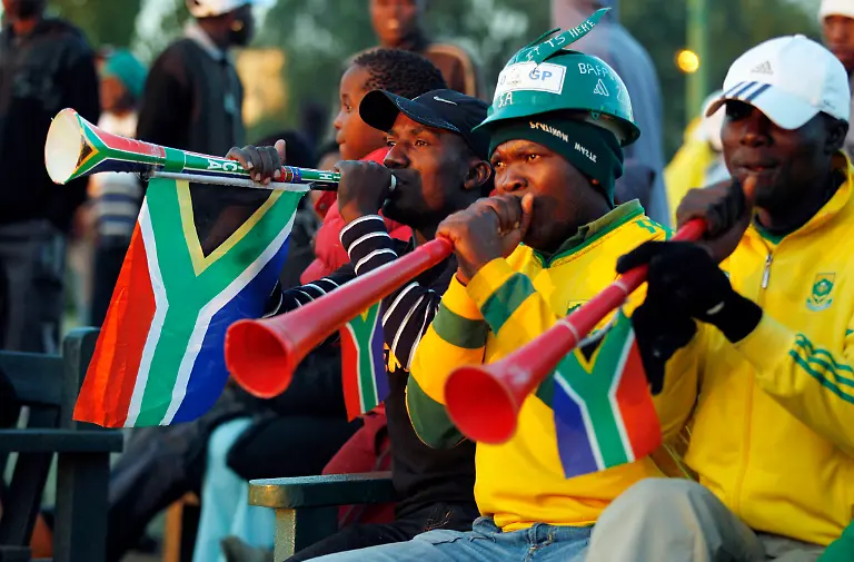 South-Africa-Argentina-WCup-Soccer-XRM106-jpg2020117612475493331