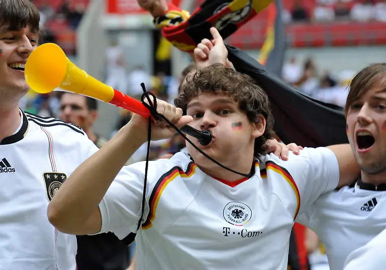 2rmb4054-jpg2124457889346848993