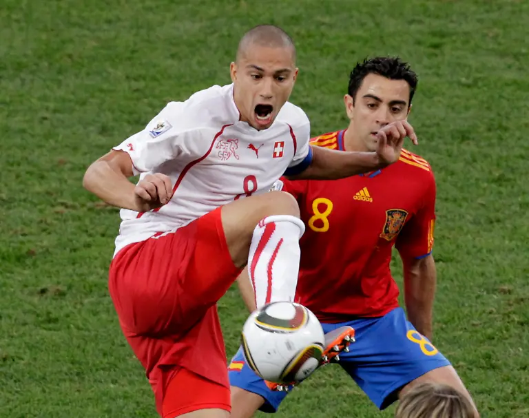 2010-06-16T150607Z-01-WCA435-RTRMDNP-3-SOCCER-WORLD-JPG60668286180099597