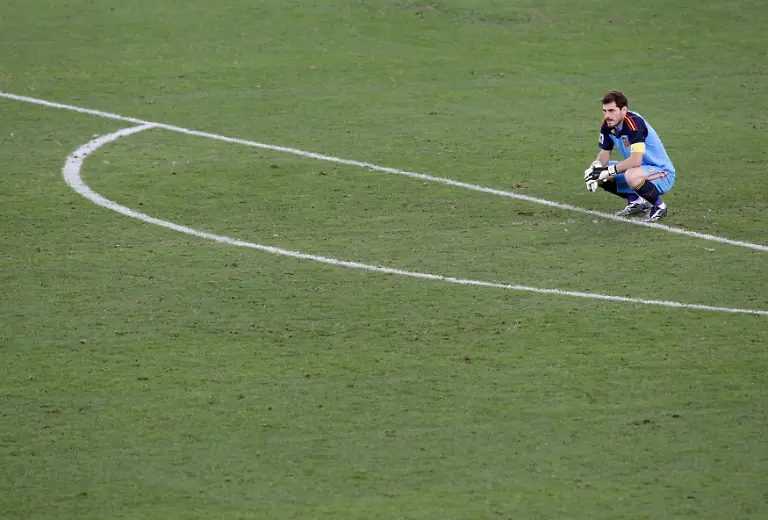 2010-06-16T160123Z-01-WCA453-RTRMDNP-3-SOCCER-WORLD-JPG8046768608320758547