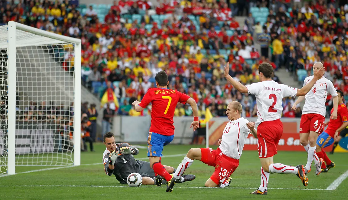 2010-06-16T141413Z-01-WCB104-RTRMDNP-3-SOCCER-WORLD-JPG5969883323770358859