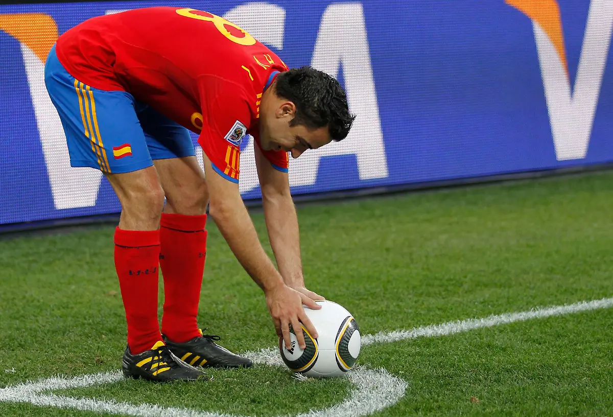 2010-06-16T143813Z-01-WCB116-RTRMDNP-3-SOCCER-WORLD-JPG3326228406223936790