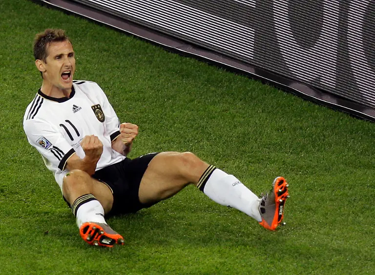 South-Africa-Soccer-WCup-Germany-Australia-WCUP662-jpg7128272663837130770