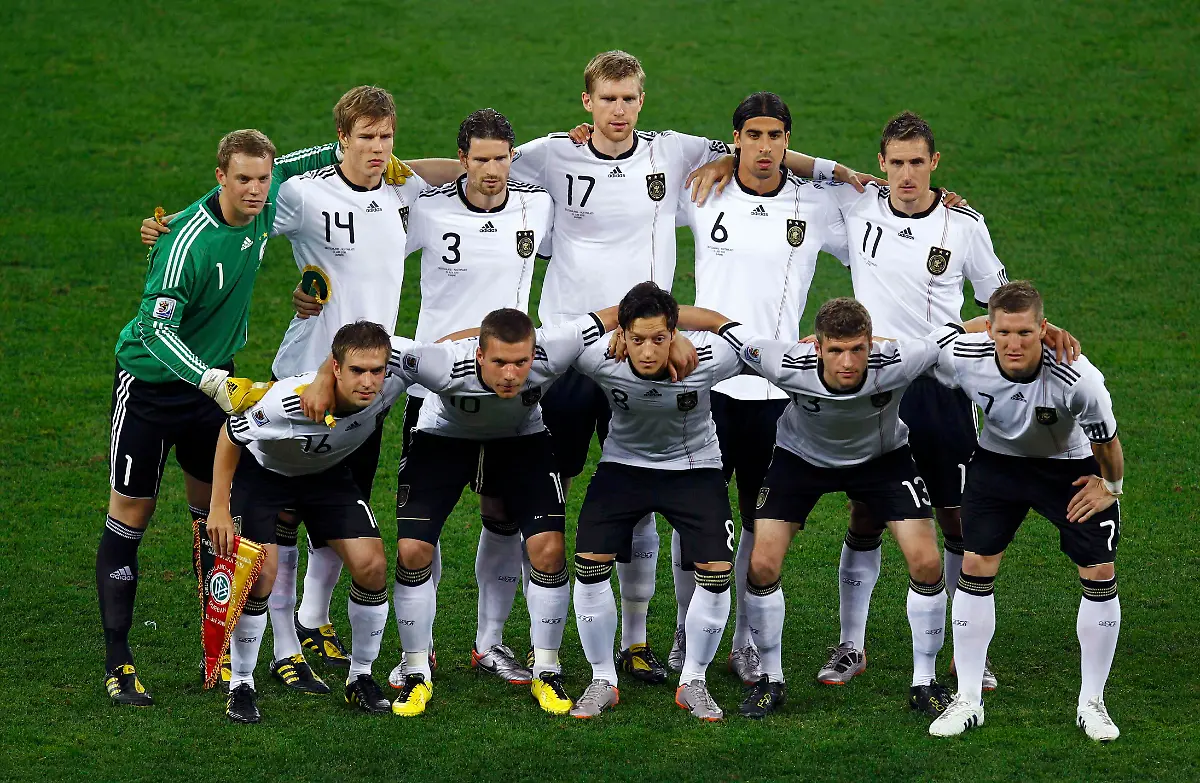 2010-06-13T183622Z-01-WCP359-RTRMDNP-3-SOCCER-WORLD-JPG1892757194035815958