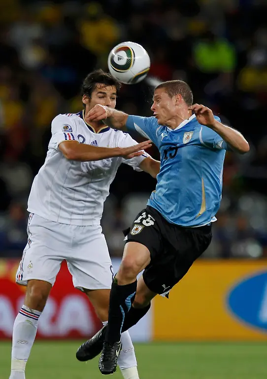 2010-06-11T194719Z-01-WCP130-RTRMDNP-3-SOCCER-WORLD-JPG7059806363113504373