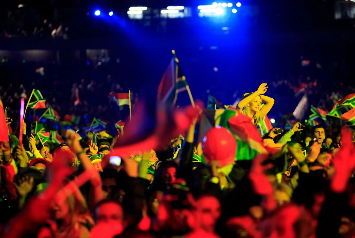 2010-06-10T215226Z-01-AC016-RTRMDNP-3-SOCCER-WORLD-CONCERT-JPG8439103666473728085