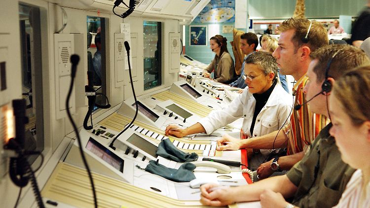 Sollten die Fluglotsen streiken, wäre es laut DFS ihr erster Arbeitskampf.