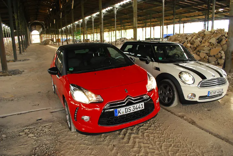 Citroen-DS3-vs-Mini-2010-04-30-09-37-50-2