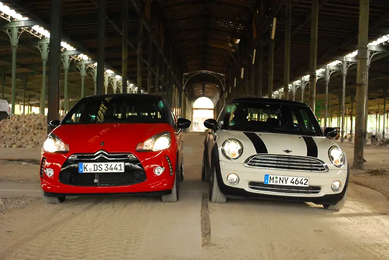 Citroen-DS3-vs-Mini-2010-04-30-09-37-45-1