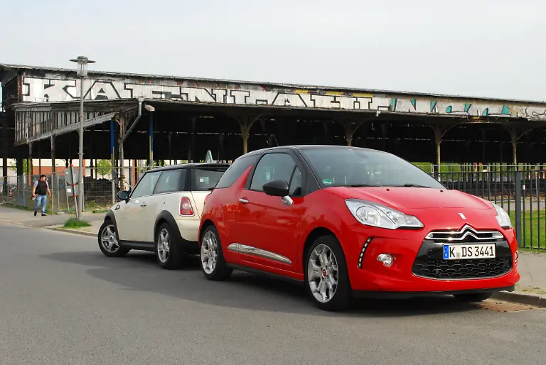 Citroen-DS3-vs-Mini-2010-04-30-09-37-31-2
