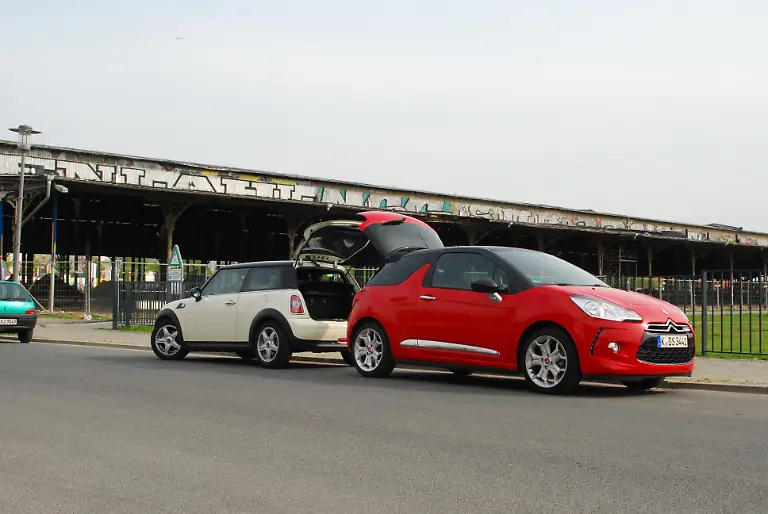 Citroen-DS3-vs-Mini-2010-04-30-09-37-24-2