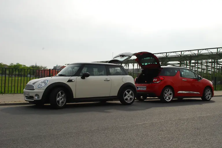 Citroen-DS3-vs-Mini-2010-04-30-09-37-24-1