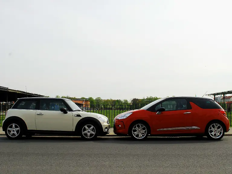 Citroen-DS3-vs-Mini-2010-04-30-09-37-03-1