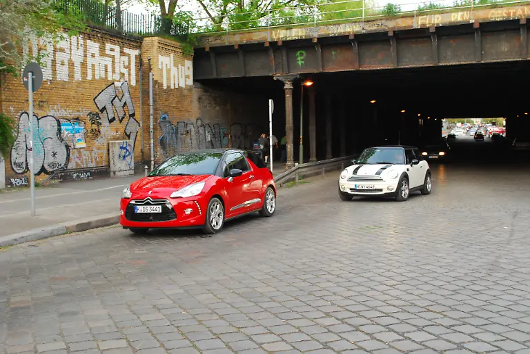 Citroen-DS3-vs-Mini-2010-04-30-09-40-44-1